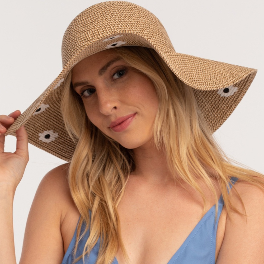 David&Young Daisy ADJUSTABLE Packable Floppy Sun Hat Brand new with tags & CUTE